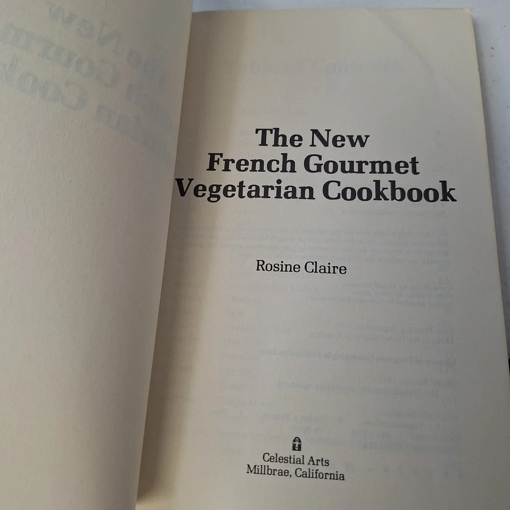 The New French Gourmet Vegetarian Cookbook‎ Rosine Claire Vintage 1975 Paperback